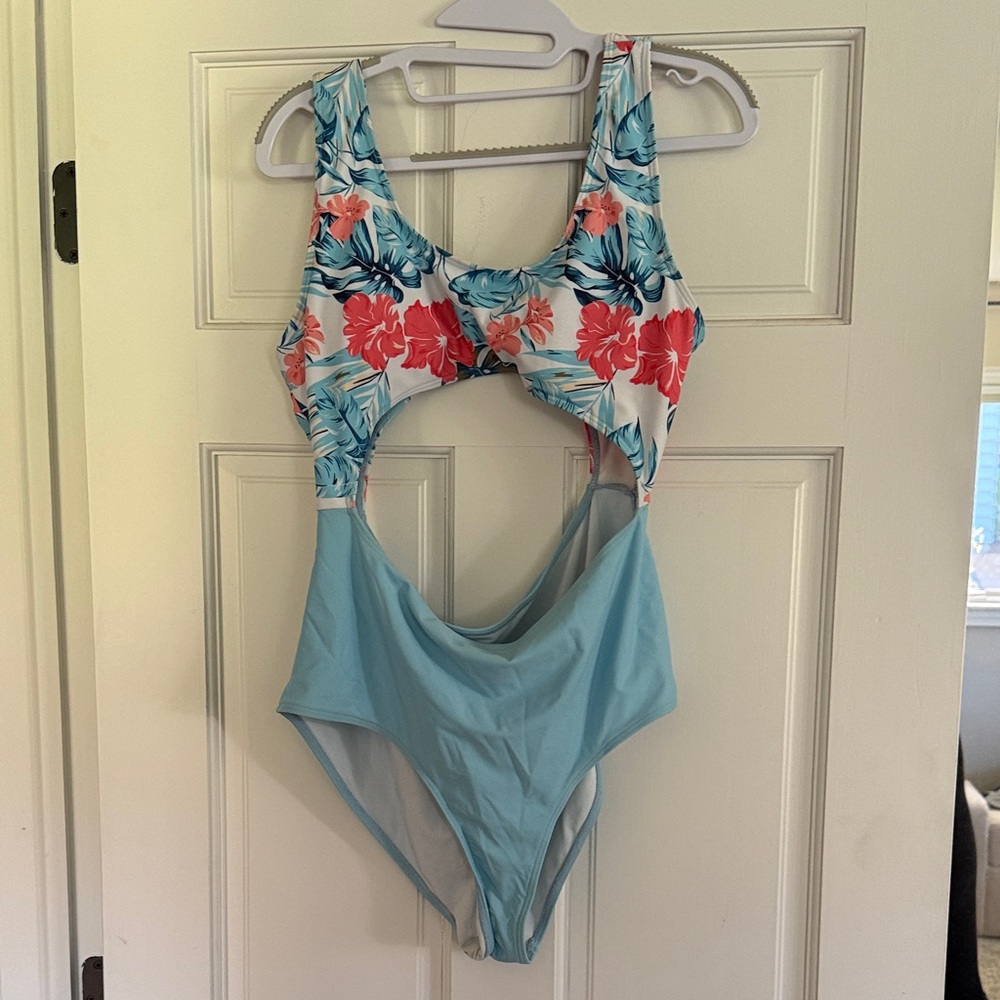 SHEIN Blue Floral Swimsuit